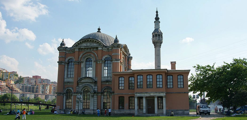 Sadabat-Mosque | DAMAS TÜRK Real Estate